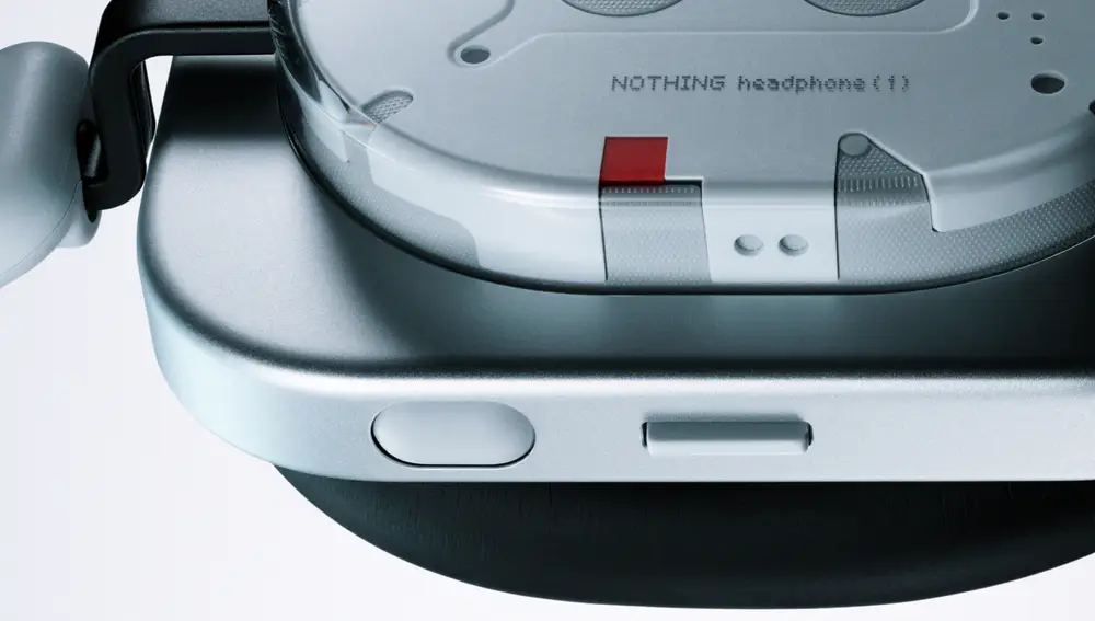 Los Nothing Headphone (1) cuentan con unos botones físicos integrados en los auriculares