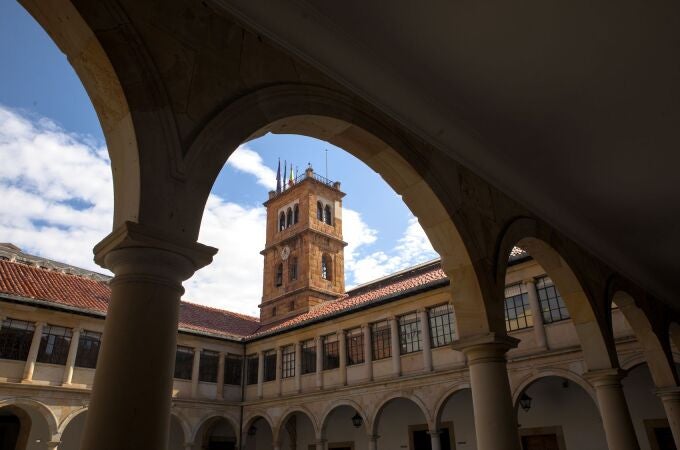 El primer año de universidad ya es gratuito en Asturias; así se beneficiarán 4.000 estudiantes 