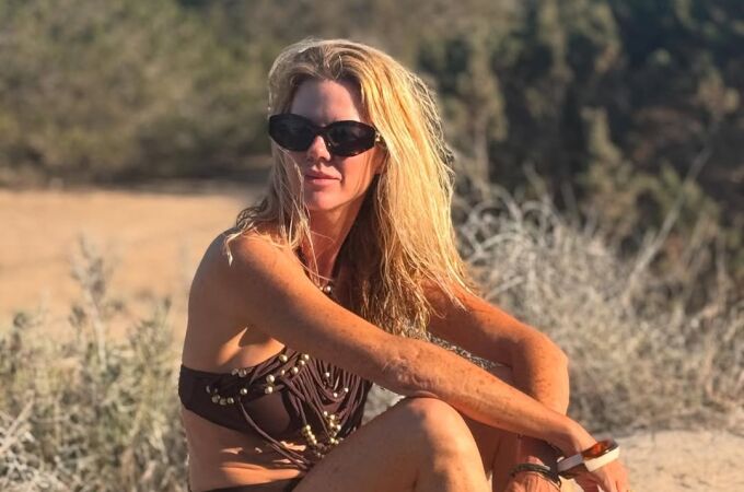 Amelia Bono en ibiza.