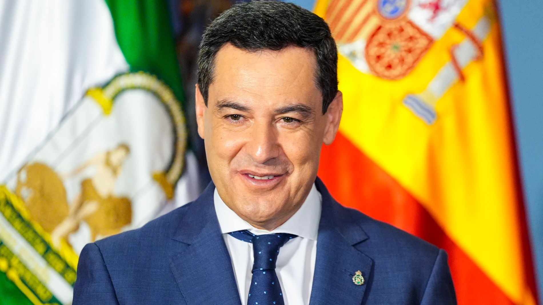 El presidente de la Junta de Andalucía, Juanma Moreno, durante una visita al Palacio de San Telmo, a 1 de julio de 2025 en Sevilla (Andalucía, España). El presidente de la Diputación de Sevilla, Javier Fernández, junto con la Ministra de Igualdad del Gobierno de España, Ana Redondo, han inaugurado el Pabellón de los Cuidados en la Casa de la Provincia en el marco de la IV Conferencia Internacional sobre la Financiación para el Desarrollo de las Naciones Unidas. 01 JULIO 2025 Joaquin Corcher...
