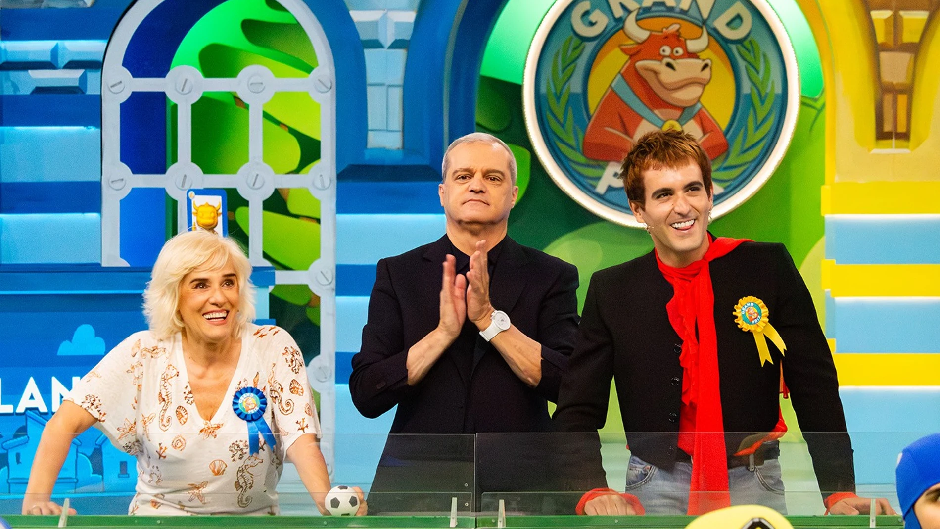 Alejandro Palomo y Anabel Alonso padrinos en la primera gala de 'El Grand Prix del verano'