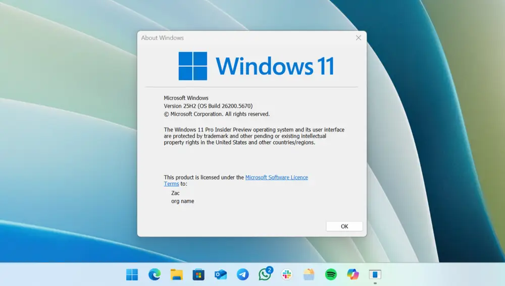 Windows 11 25H2 en un equipo de un usuario del programa 'Windows Insider'