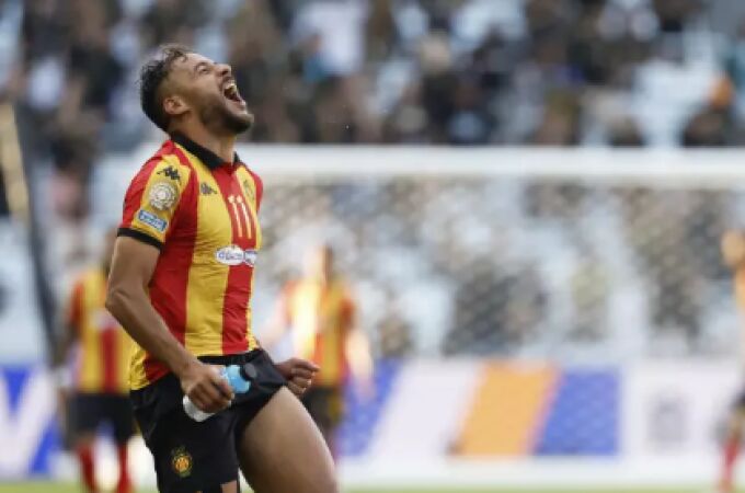 Youcef Belaili, delantero del Esperance de Túnez