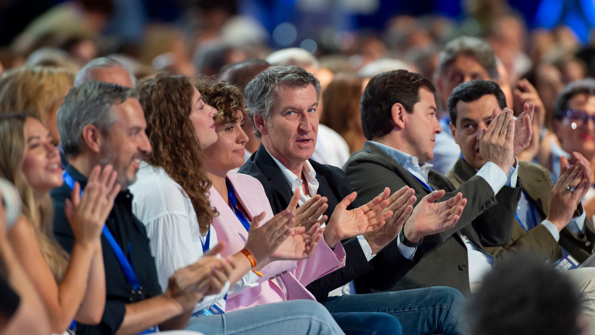 Quién es Abraham Gómez Rosales, el humorista que buscó a Sánchez en los baños del PP