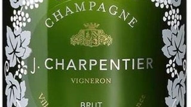 El champagne pertenece a la bodega J. Charpentier