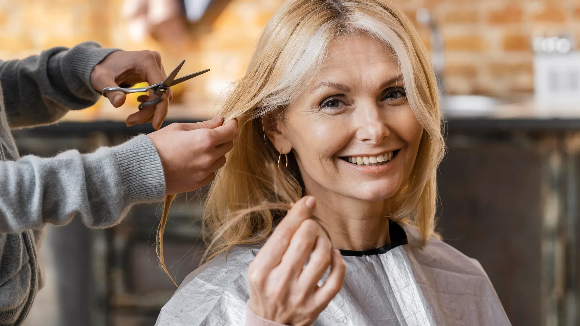 Mujer en la peluquería