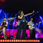 La banda de rock cartagenera Arde Bogotá, durante el concierto que ofrecieron el viernes en su ciudad de origen