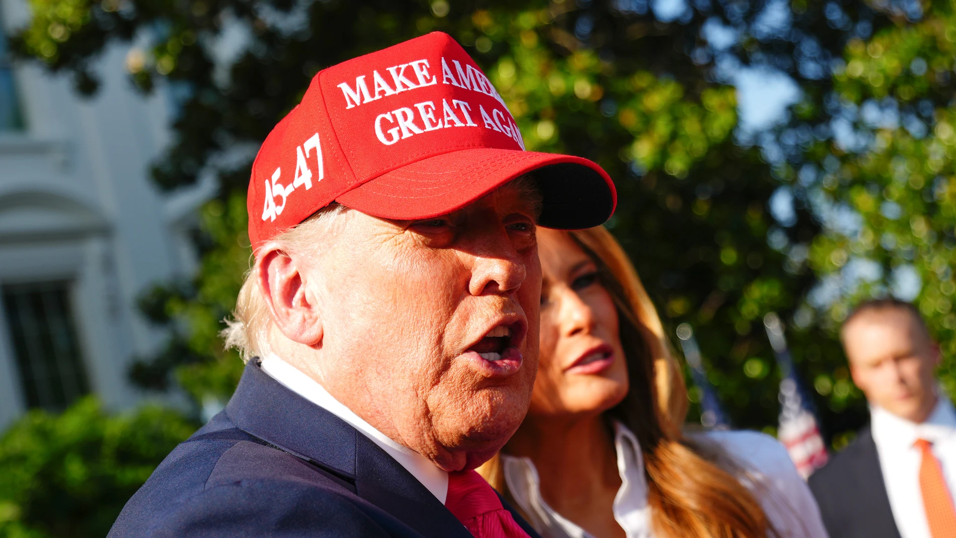 July 4, 2025, Washington, District Of Columbia, USA: President Donald Trump and first lady Melania Trump speak to supporters after he signed his 'Big, Beautiful Bill,' with new tax and immigration legislation during a ceremony at the White House in Washington DC on Friday, July 4, 2025. The bill extends tax cuts from 2017, increases funding for defense and immigration security and cuts nearing trillion from Medicaid Europa Press/Contacto/Bonnie Cash - Pool via CNP 04/07/2025 ONLY FOR USE I...