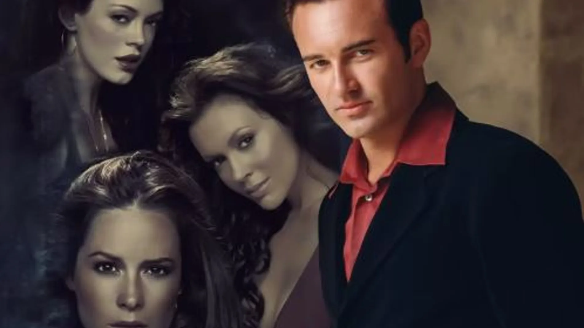 Fotograma de la serie "Embrujadas"