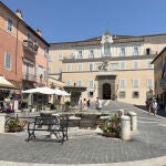 El papa vuelve de vacaciones a Castel Gandolfo doce años después