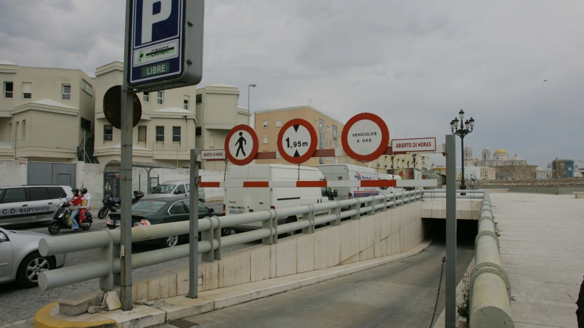 Aparcamiento subterráneo del Campo del Sur en Cádiz
