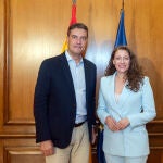 Ibáñez junto a Ester Muñoz