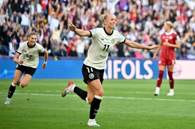 Fútbol/Eurocopa.- Alemania y Suecia eliminan a Dinamarca y Polonia y se jugarán el liderato de grupo en la EURO Femenina