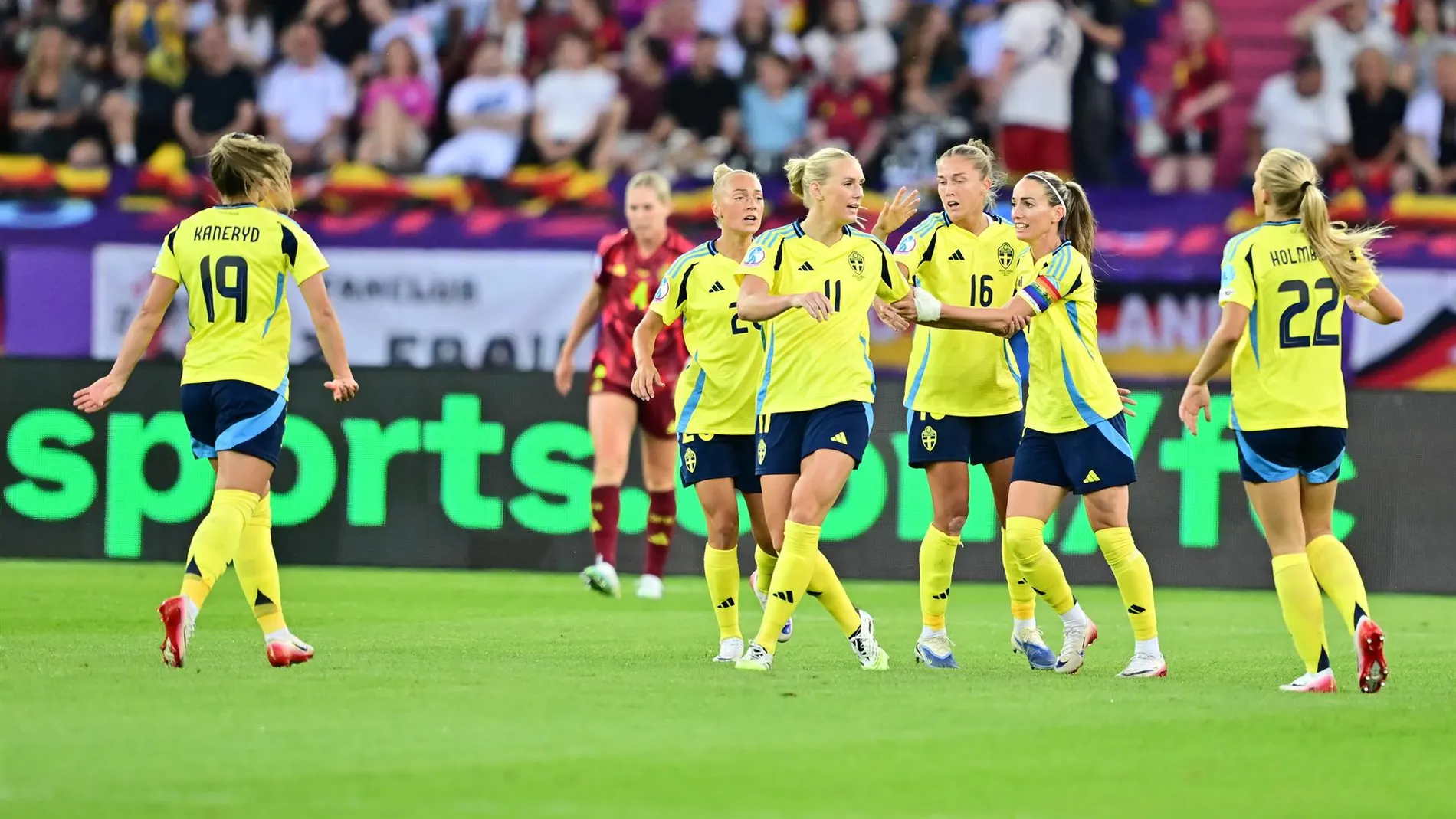 Fútbol/Eurocopa.- (Crónica) Alemania cae contra Suecia y se va por el lado de España en los cruces de la EURO