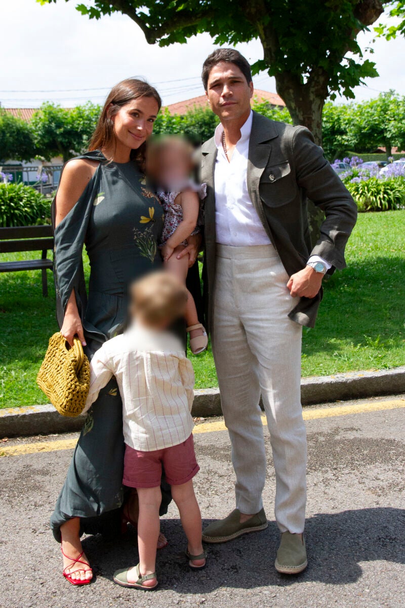 María Pombo y Pablo Castellano y sus hijos.