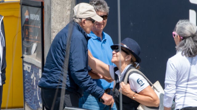 El Rey Juan Carlos disfruta de un día de regatas