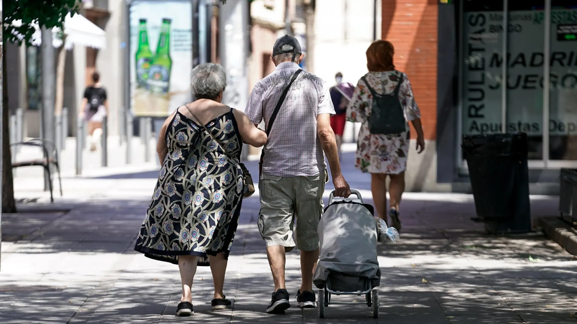 Economía.- El 46,6% de hombres extranjeros recibe una pensión al llegar a la jubilación, frente al 93,1% de españoles
