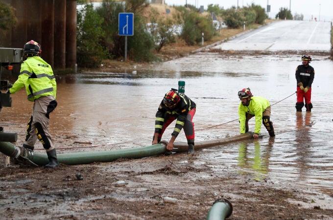 La UME comienza a trabajar en Grisén y otras poblaciones de Zaragoza con daños por la dana