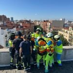 Herido grave un trabajador en Ponzano tras precipitarse desde un poste en una azotea a 5 metros de altura