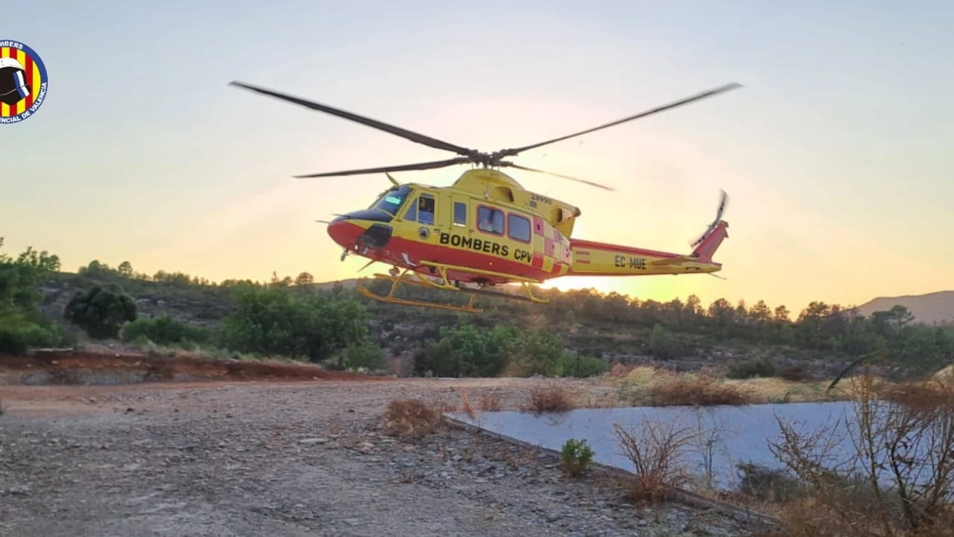 Imagen del rescate realizado por efectivos del Consorcio Provincial de Bomberos de Valencia en Chuilla. REMITIDA / HANDOUT por CONSORCIO PROVINCIAL DE BOMBEROS DE VALENCIA Fotografía remitida a medios de comunicación exclusivamente para ilustrar la noticia a la que hace referencia la imagen, y citando la procedencia de la imagen en la firma 17/07/2025