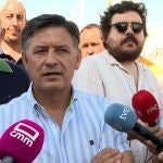 El secretario regional de UPA, Julián Morcillo, en primero plano, y el presidente regional de Asaja, José María Fresneda, a la izquierda.