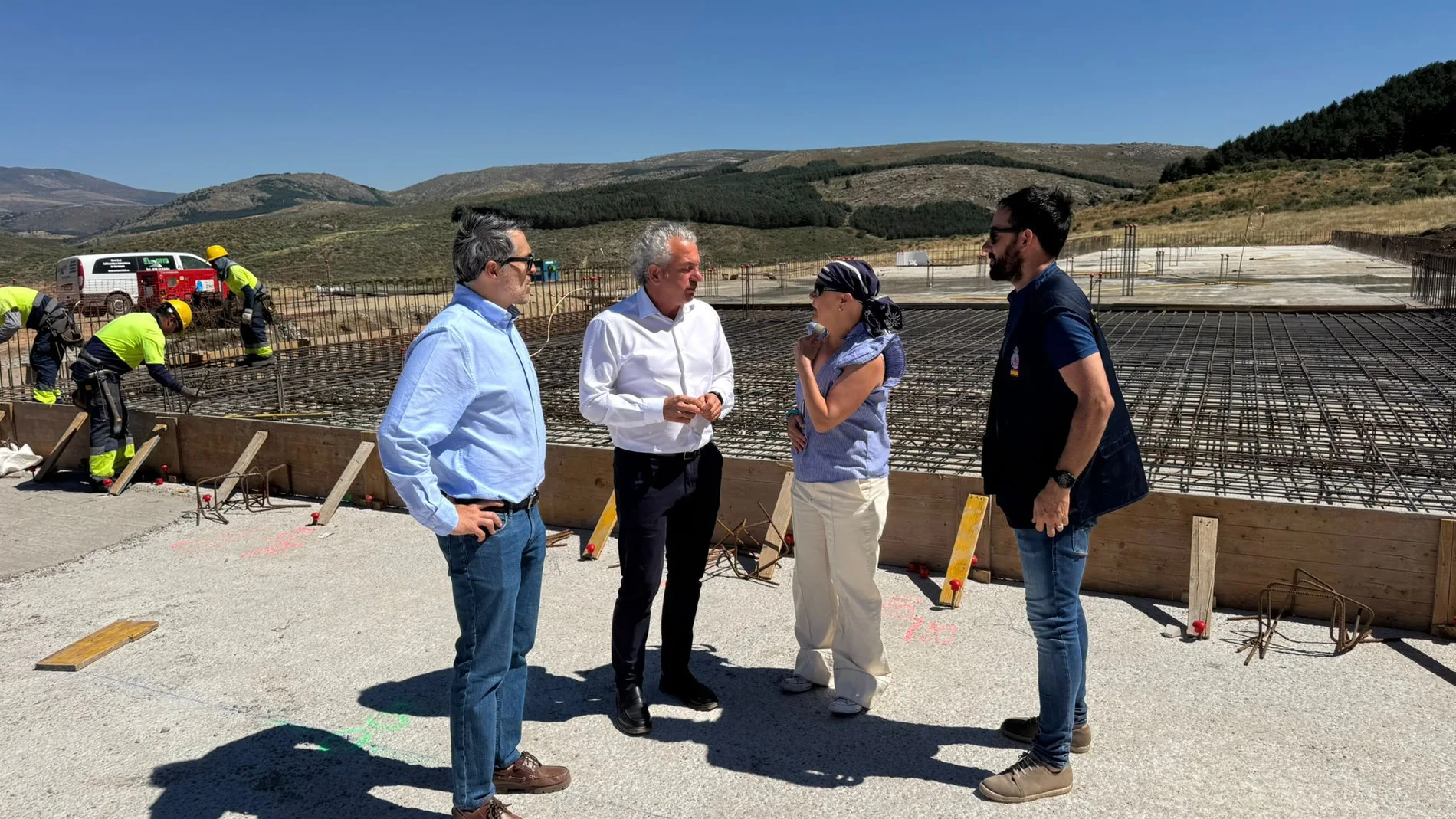 Nicanor Sen visita las obras de ampliación y modernización de la BRIF de Puerto del Pico en Ávila