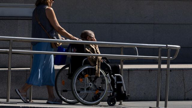 Patronal de dependencia ve la reforma de la ley "bienintencionada" pero pide apoyo económico y humano: "No es realista"