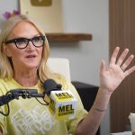 Mel Robbins, autora y coach motivacional: "Prueba estos 3 hábitos una semana y cambiarán tu cuerpo, tu energía y tu vida" 