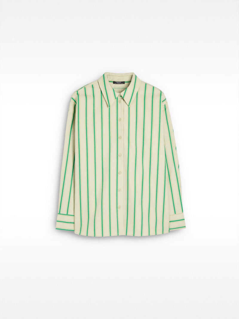 Camisa de rayas.