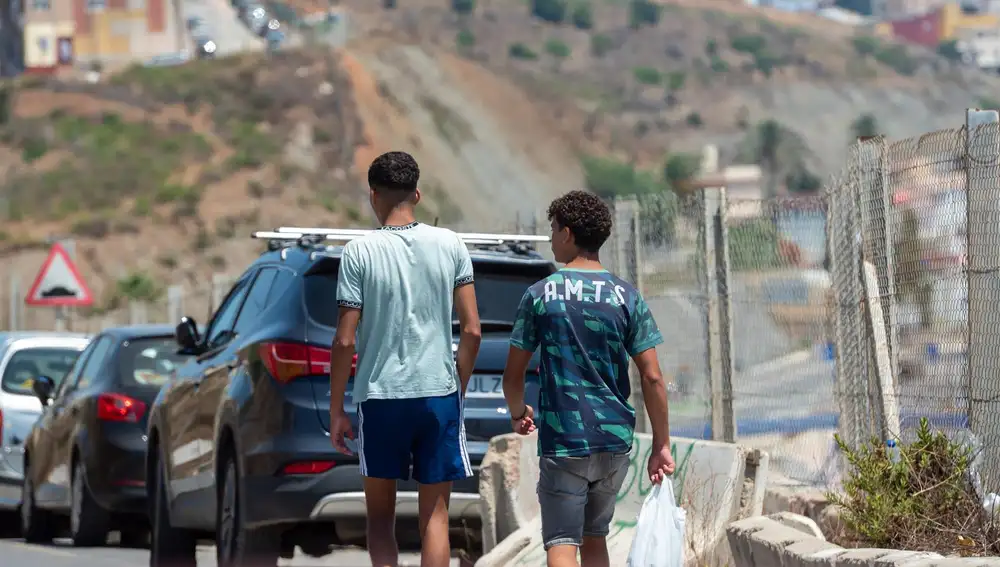 Ceuta acoge a 475 menores migrantes tras la entrada de 73 desde el sábado y busca más acuerdos para traslados puntuales