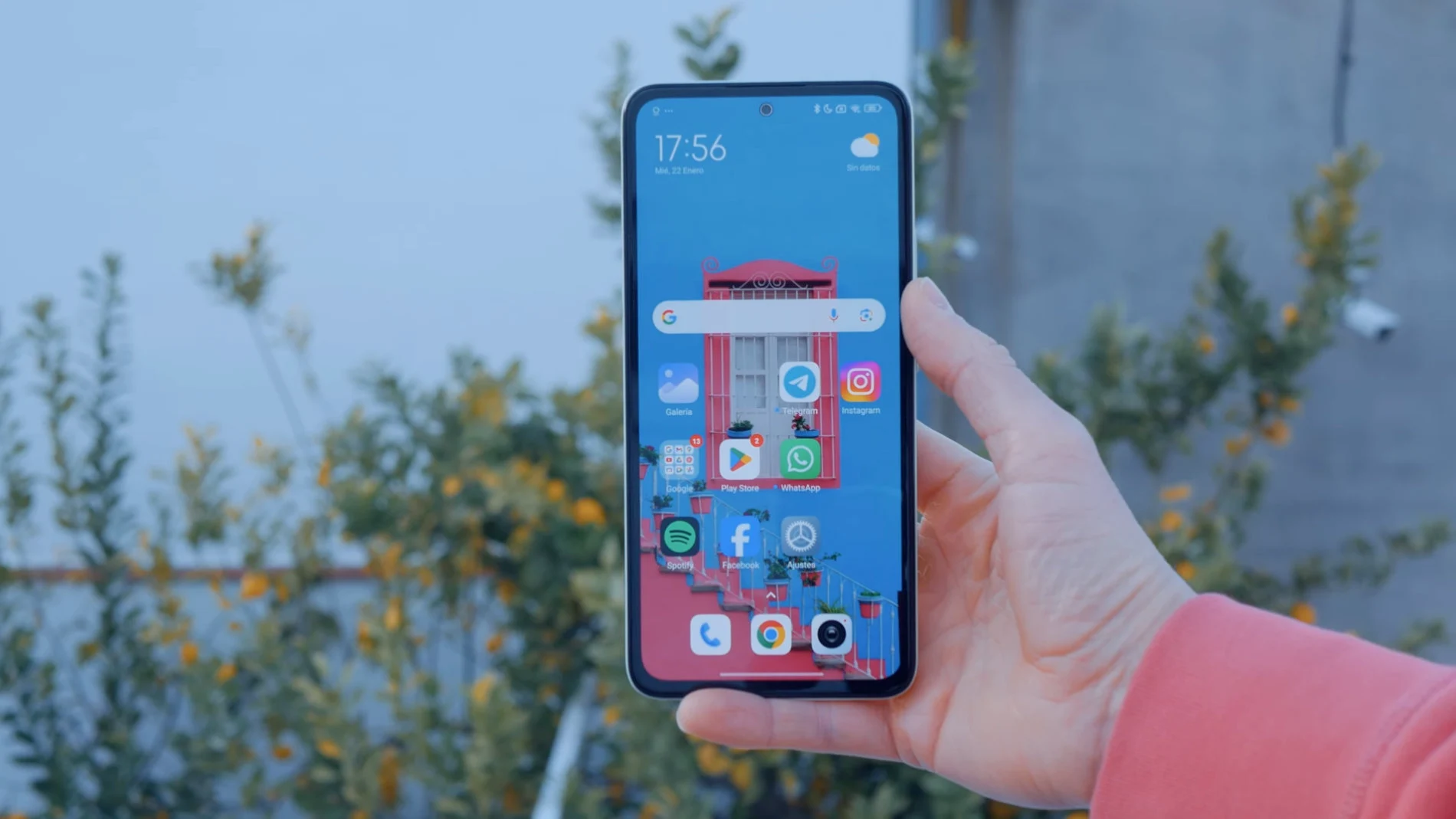 El Redmi Note 14 tiene una pantalla de 6,67 pulgadas con protección Corning Gorilla Glass 5
