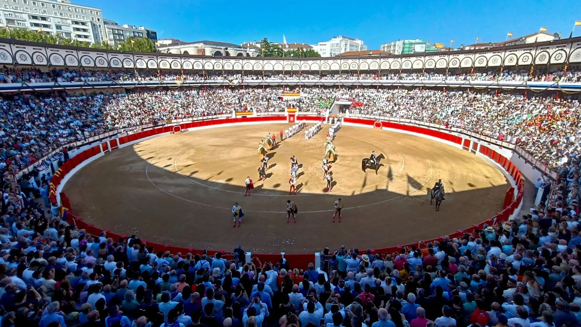 La Feria de Santiago se consagra como la joya taurina del norte