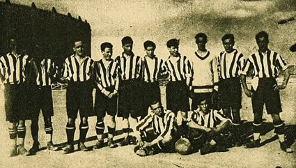 Equipo del Real Unión Deportiva qu ejugó aquél partido fatídico contra el Colo Colo chileno que provocó la muerte de David Arellano