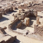 Edificios de la ciudad del período copto desenterrados en Ain al-Kharab, Egipto 
