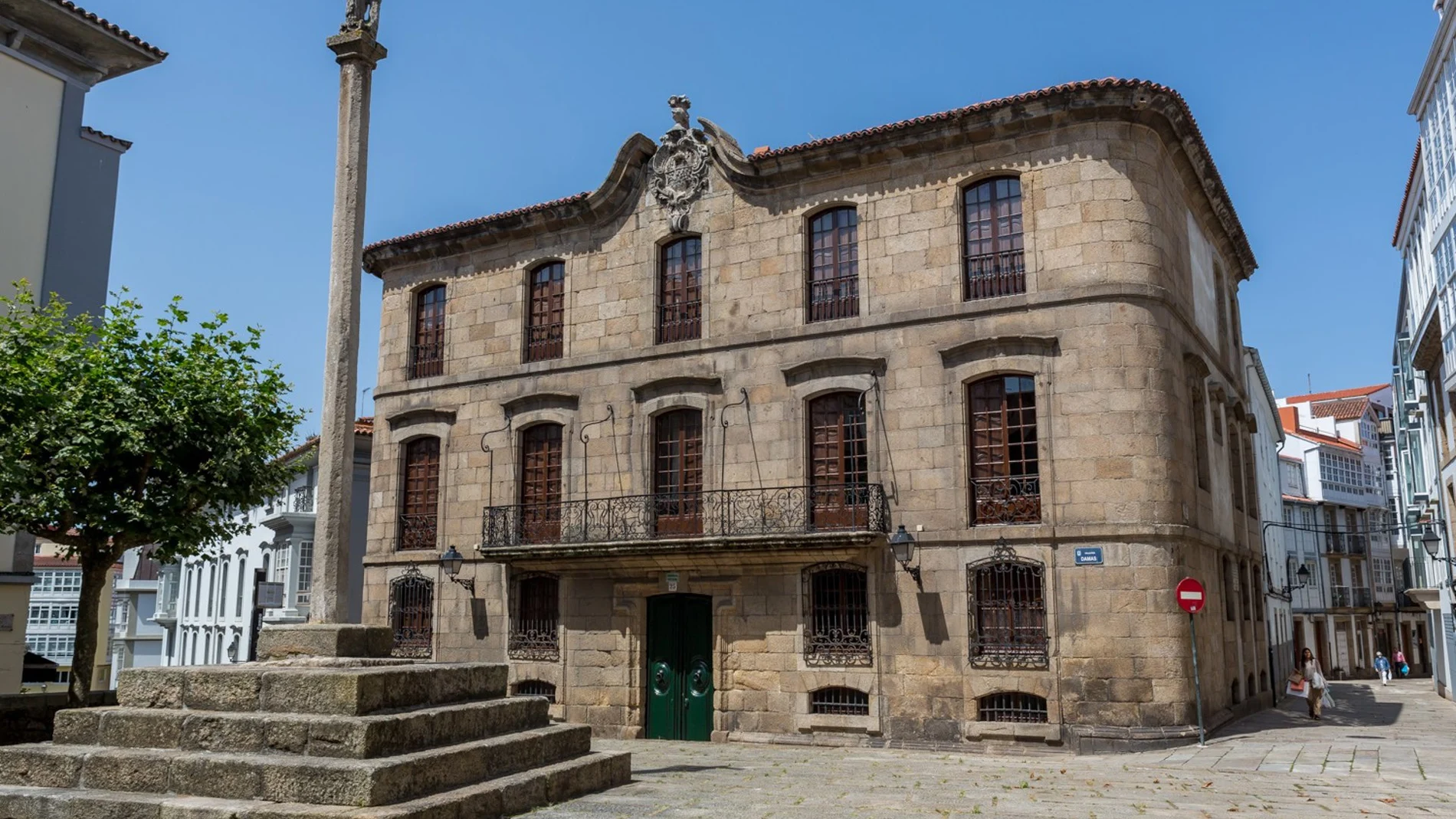 La familia Franco abren por primera vez al público la Casa Cornide de A Coruña, declarada BIC