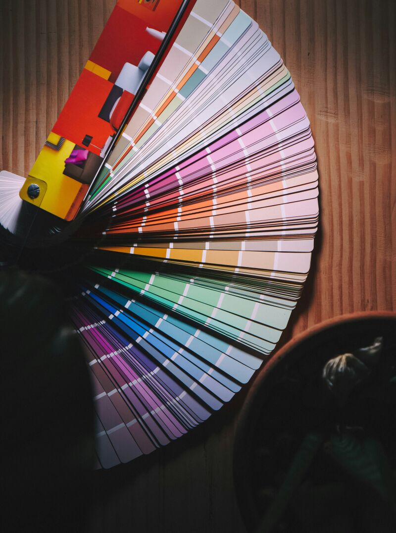 Este es el color favorito de las personas con menor capacidad cognitiva, según la psicología