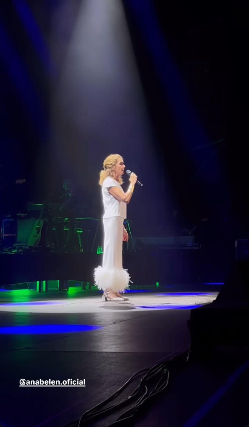 El look de Ana Belén.
