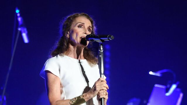 El look en blanco de Ana Belén.