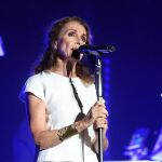 El look en blanco de Ana Belén.