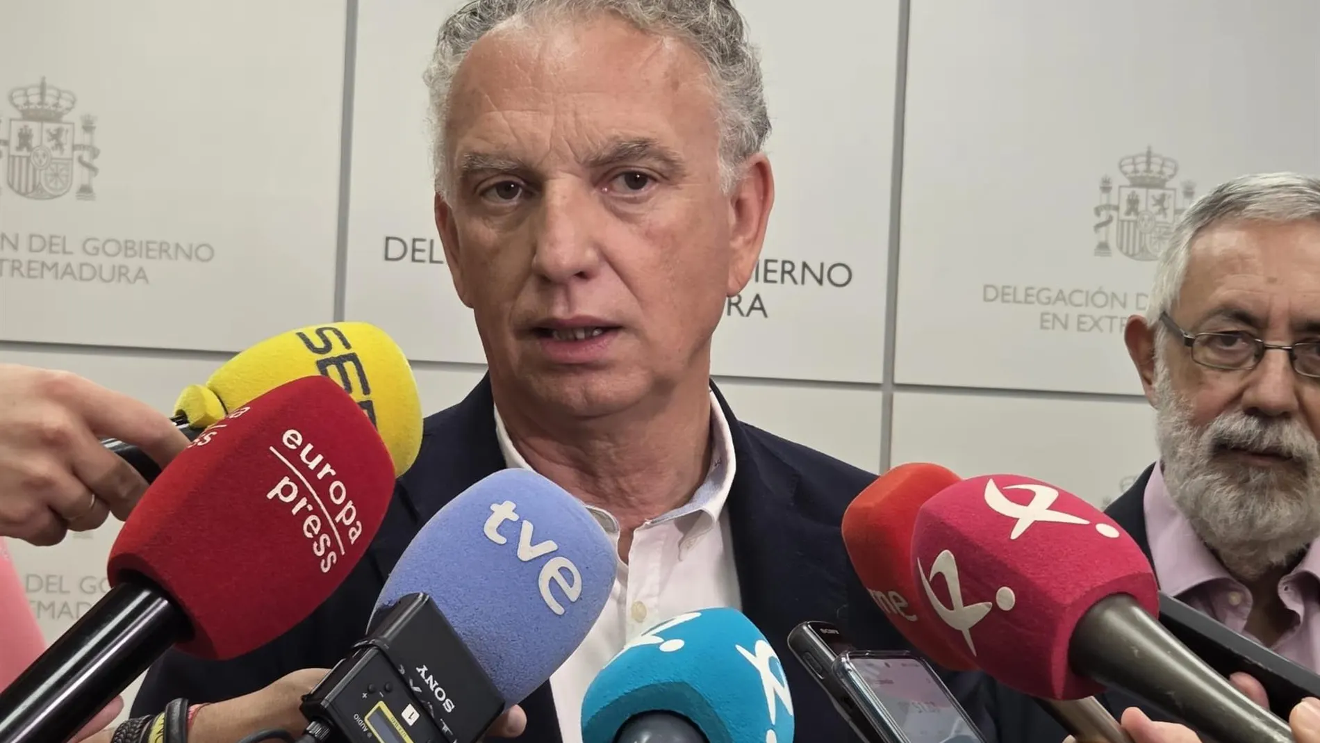 El delegado del Gobierno en Extremadura reafirmado que "nunca" dijo que fuera diplomado universitario
