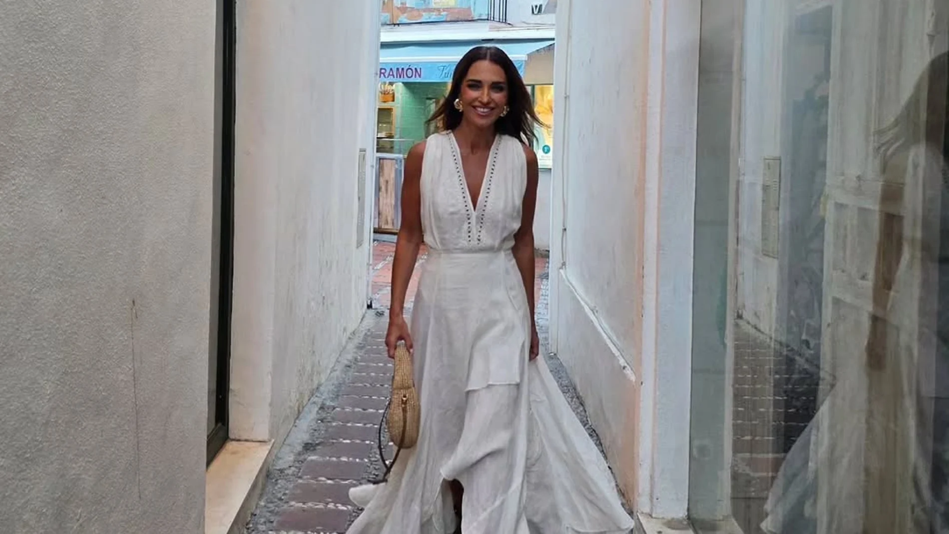 El vestido blanco de Paula Echevarría.