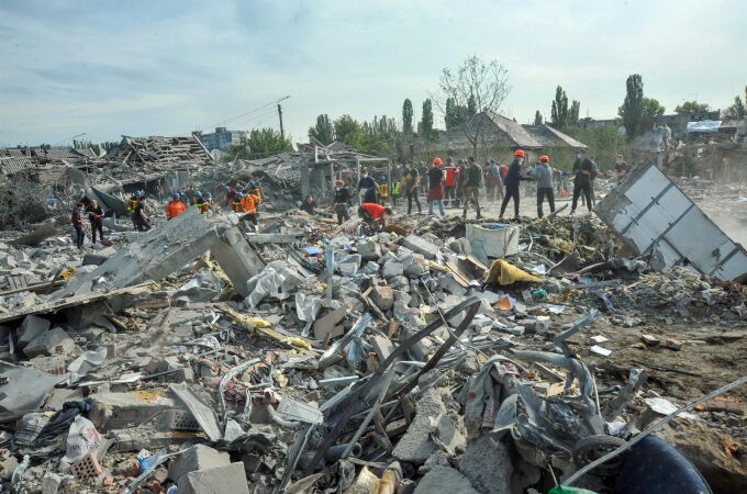 Ucrania.- Al menos dos muertos y más de una decena de heridos en un ataque de Rusia contra Zaporiyia
