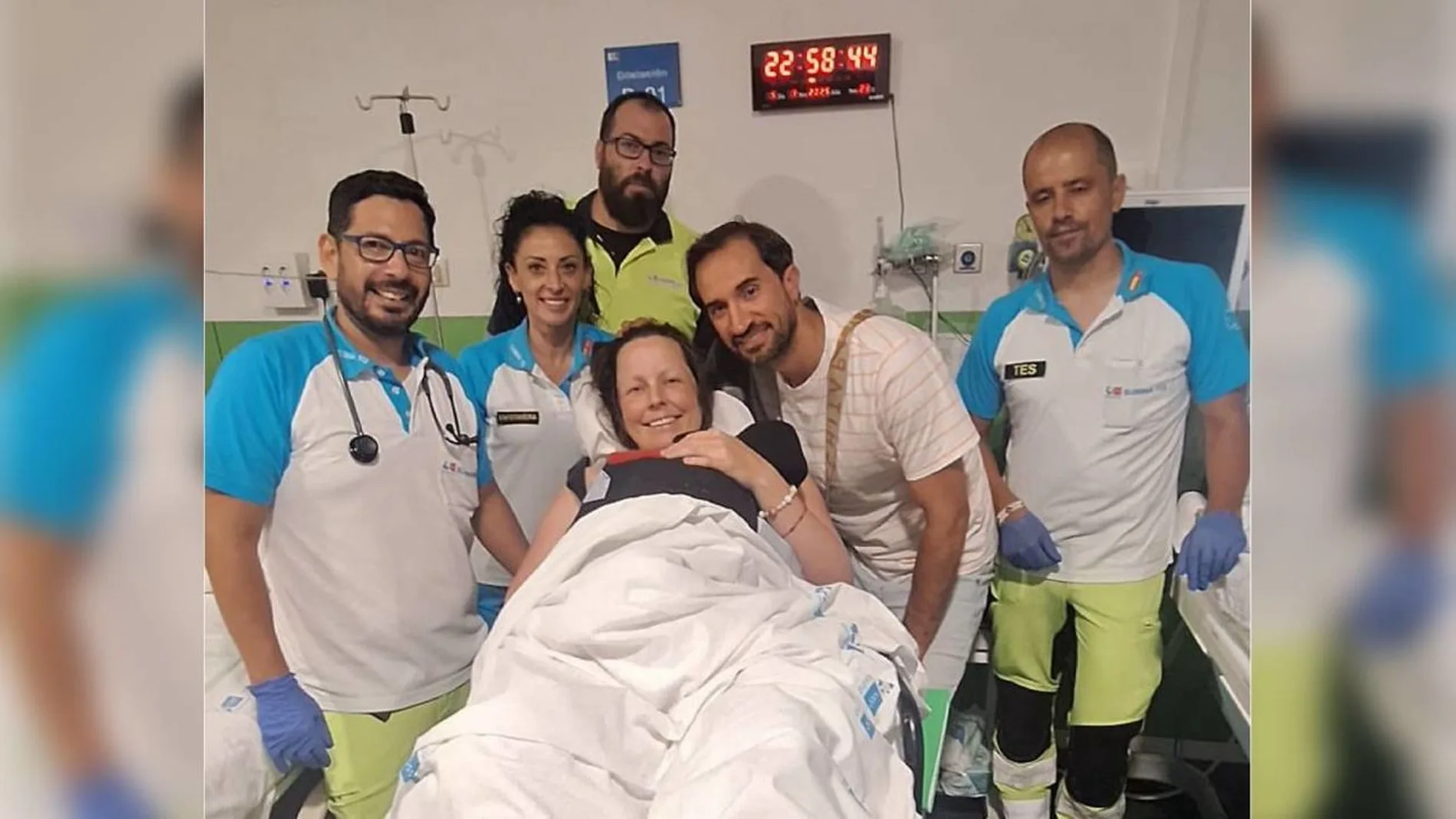 Da a luz a su bebé en el ascensor de su edificio en Guzmán el Bueno