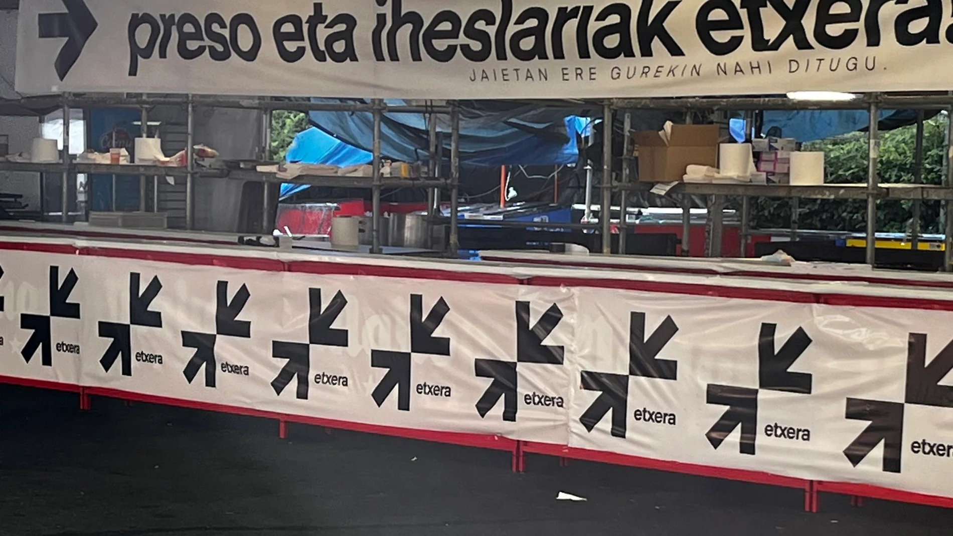 Cartel a favor del acercamiento de los presos