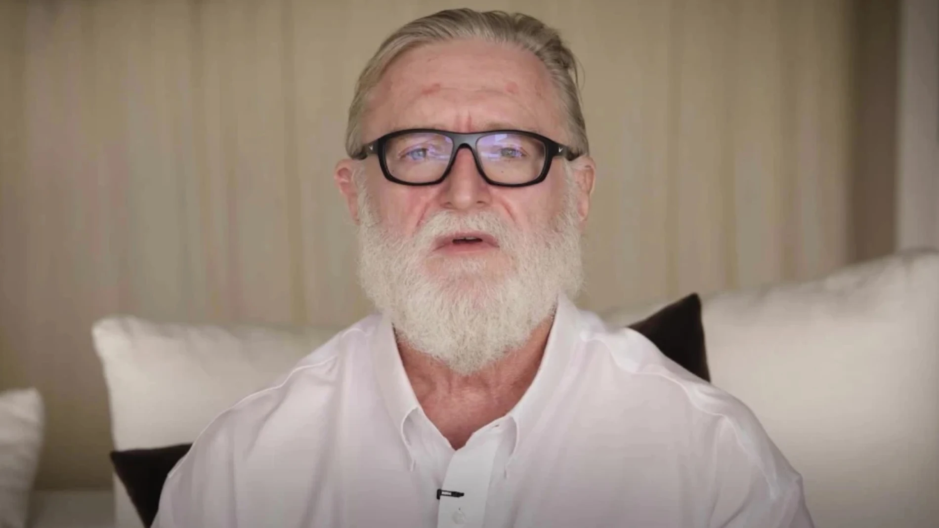 Gabe Newell, creador de Steam, cree que la IA amenazará todos los sectores: "vas a tener dificultades en un futuro no muy lejano"