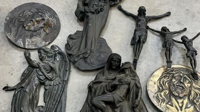 Detenida por presunto robo de elementos funerarios del cementerio de Palau d'Anglesola (Lleida)
