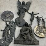 Detenida por presunto robo de elementos funerarios del cementerio de Palau d'Anglesola (Lleida)