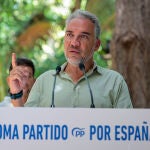 El vicesecretario general del PP en el congreso Elías Bendodo en rueda de prensa en Marbella