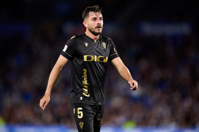 Fútbol.- El central Víctor Chust llega al Elche CF cedido y con opción de compra por objetivos