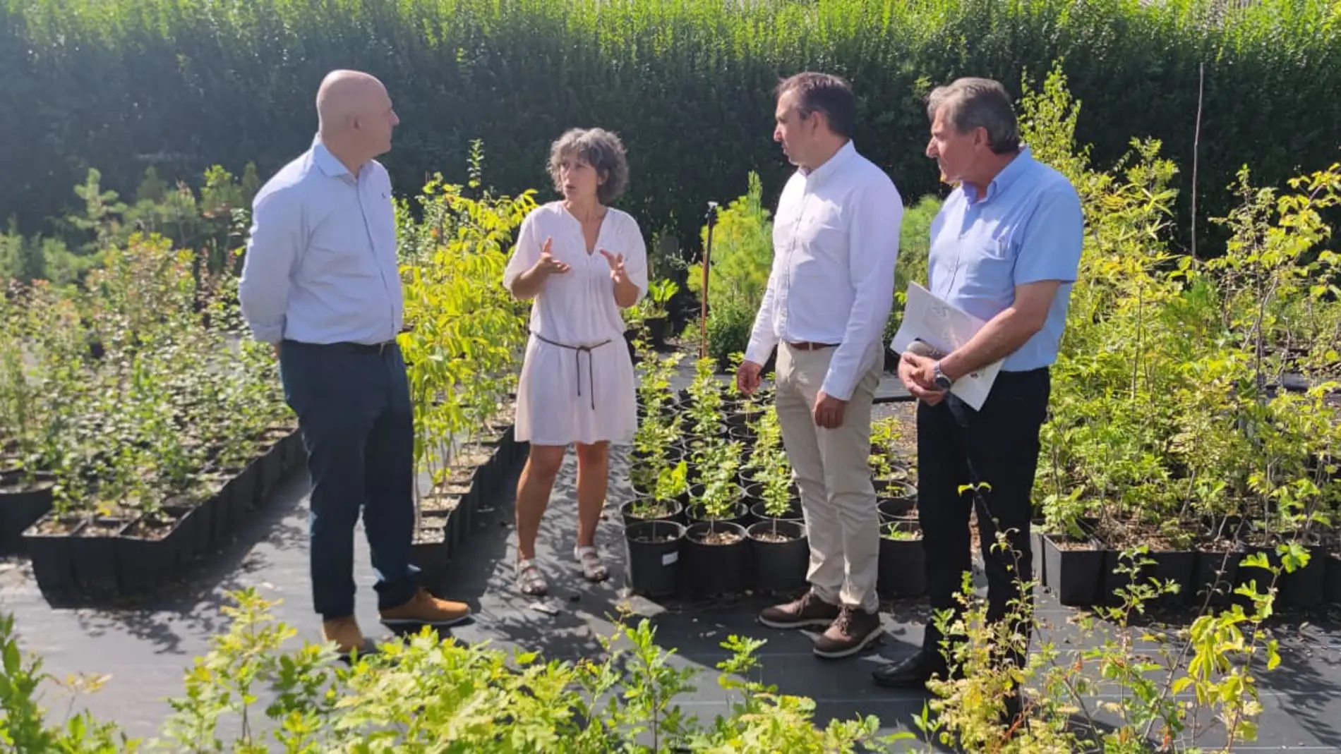 El viceconsejero Jorge LLorente visita el centro integrado de FP Agraria de Almázcara (León)